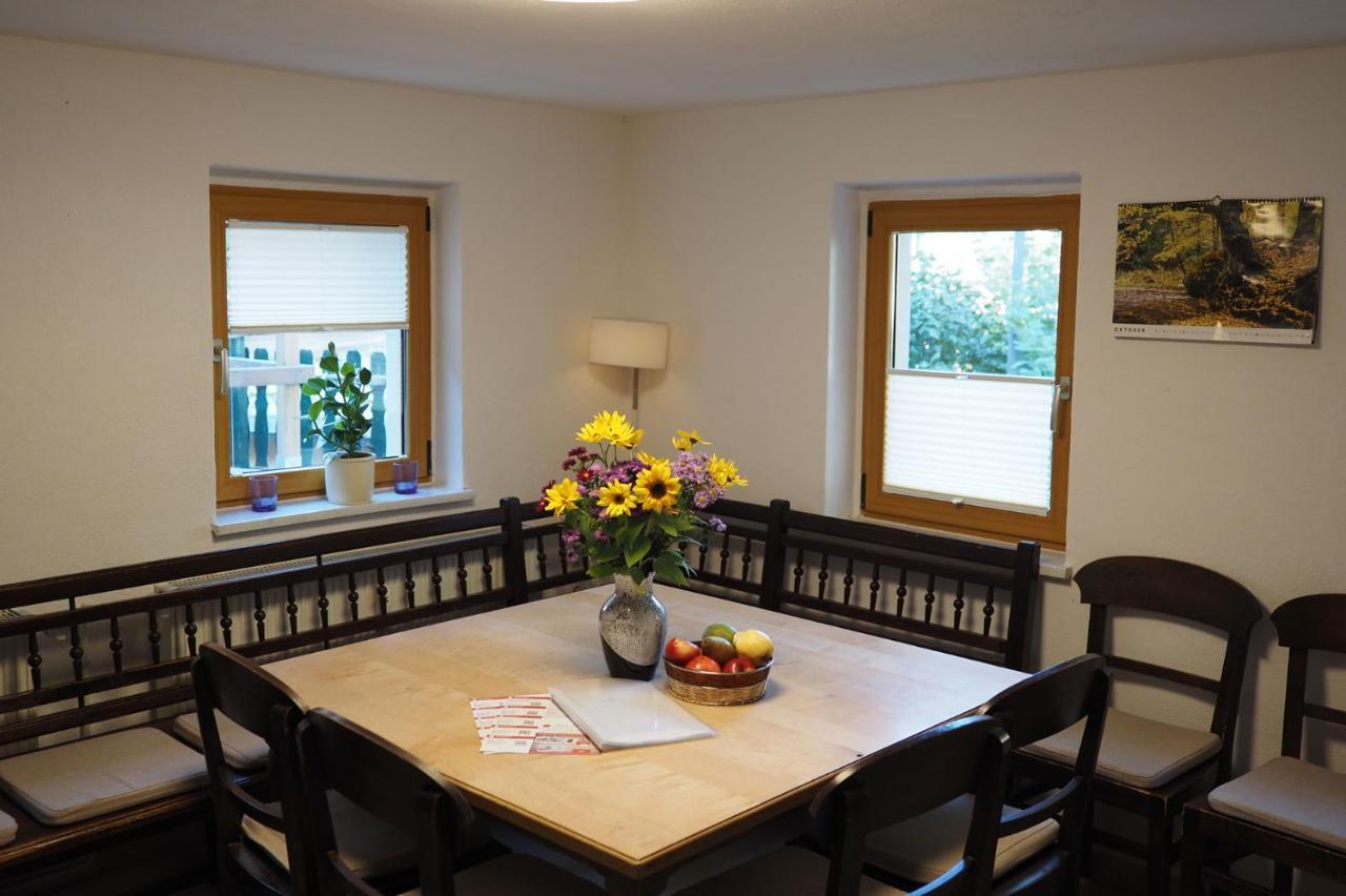 Haus Felsental Apartment Ратен Екстериор снимка